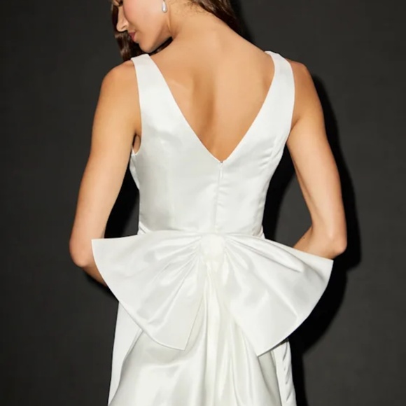 Bachelorette / pre nup shoot dress - Picture 1 of 4